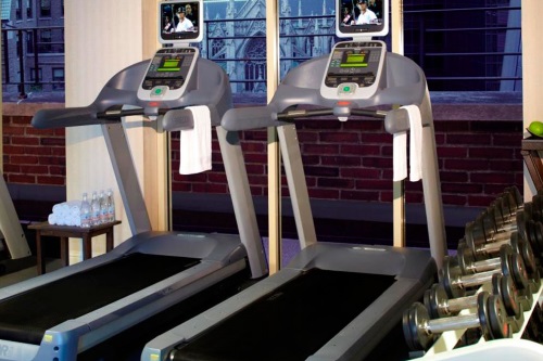 Omni Berkshire Place Hotel gym